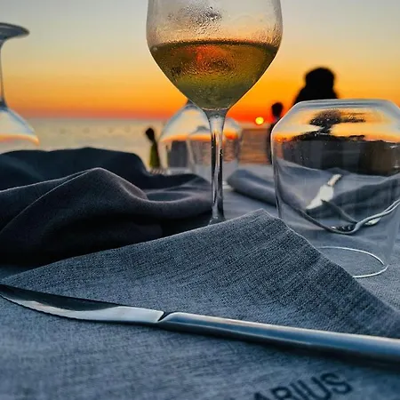 Jacuzzi King Apartment Marsala